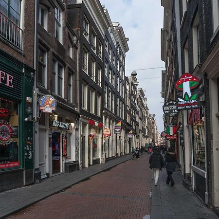 Redlight District Private Smokers Friendly Studio Amsterdam Exterior photo